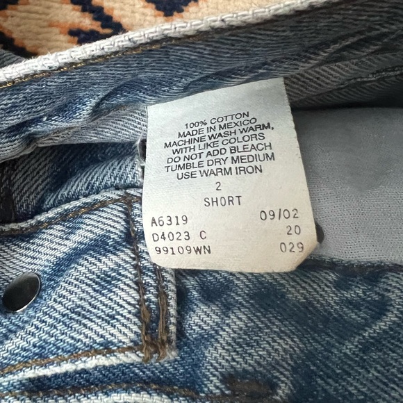 Vintage 90s Harley Davidson Jean shorts - Picture 5 of 11